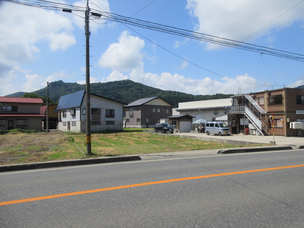 小国町大字緑町4丁目 売地